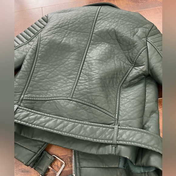 Forever 21 Faux Leather Jacket - Picture 4 of 5
